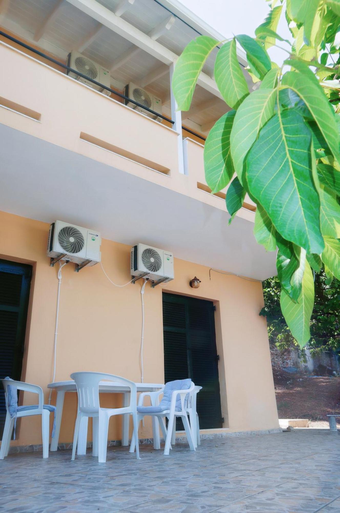 Kaminaki Seaview Apartments Katávolos Екстериор снимка